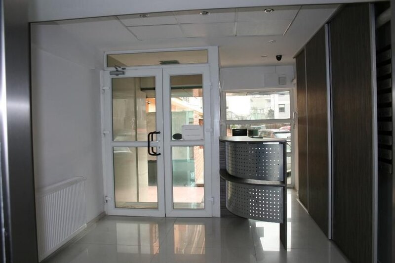 Unirii, birouri 120 mp, mentenanta inclusa.