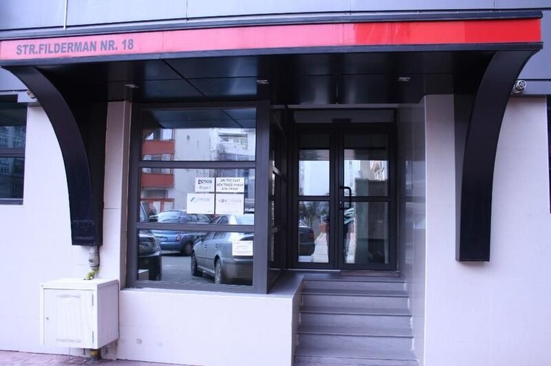 Unirii, birouri 120 mp, mentenanta inclusa.